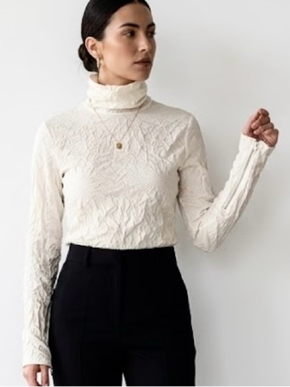 NWT ZARA White Crinkled High Neck Turtleneck Top XS Textured Long Sleeve Blouse